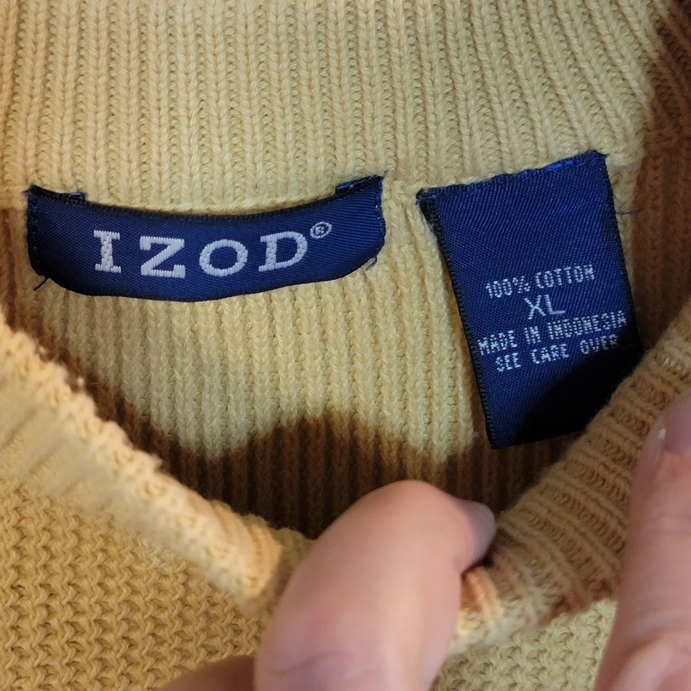 Izod Crewneck Sweater 100% Cottom in Maize Yellow